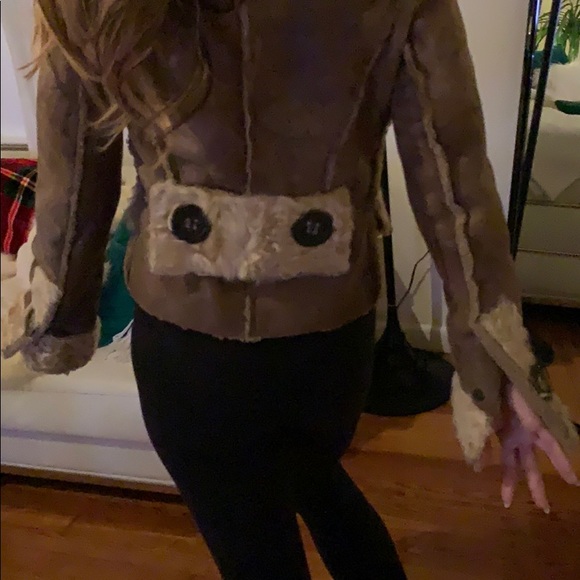 Shearling Coat Purchased in Milan Italy 🇮🇹 - Picture 6 of 8